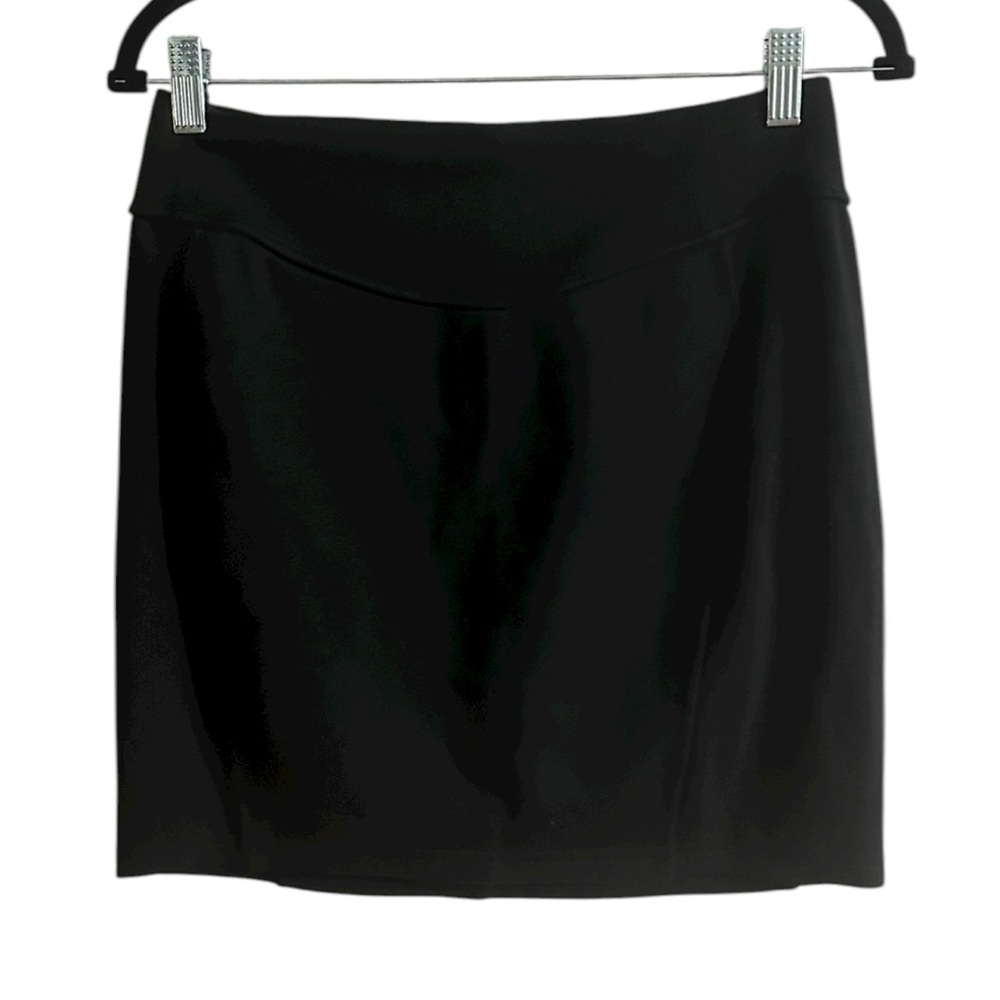 NWOT Lululemon Athletica Black Scuba Mini Skirt Size Medium